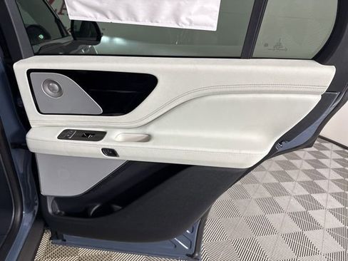 New 2025 Lincoln Aviator Black Label image 24