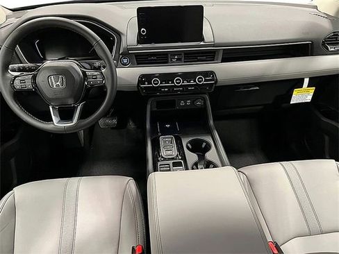 New 2025 Honda Pilot EX-L image 17