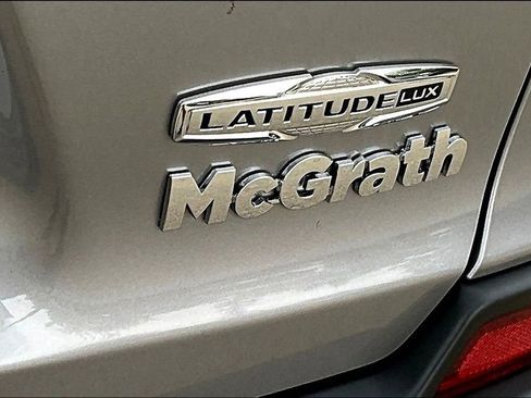 Used 2022 Jeep Cherokee Latitude Lux image 25