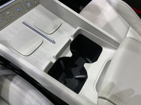 New 2025 Hyundai Santa Fe Calligraphy image 17