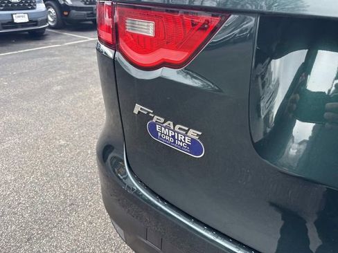 Used 2018 Jaguar F-PACE Prestige image 5