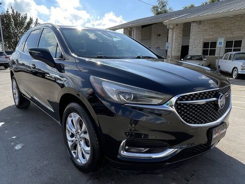 Used 2018 Buick Enclave Avenir w/ Avenir Technology Package image 2