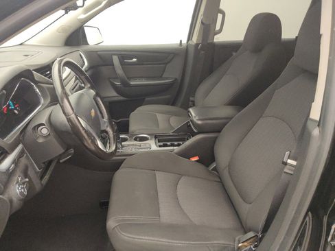 Used 2017 Chevrolet Traverse LT w/ Style and Technology Package FWD image 17