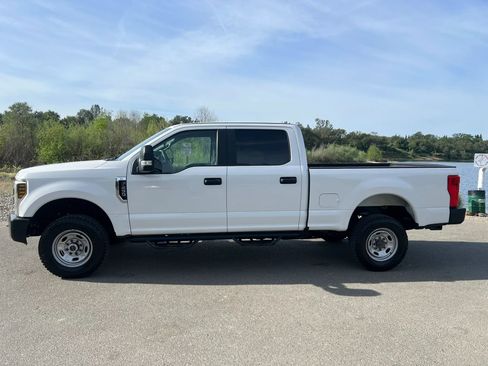 Used 2019 Ford F250 XL w/ Power Equipment Group AWD/4WD image 4