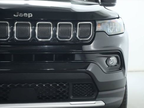 Used 2022 Jeep Compass Limited AWD/4WD image 7