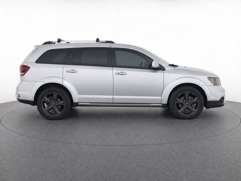 Used 2019 Dodge Journey Crossroad AWD/4WD image 9