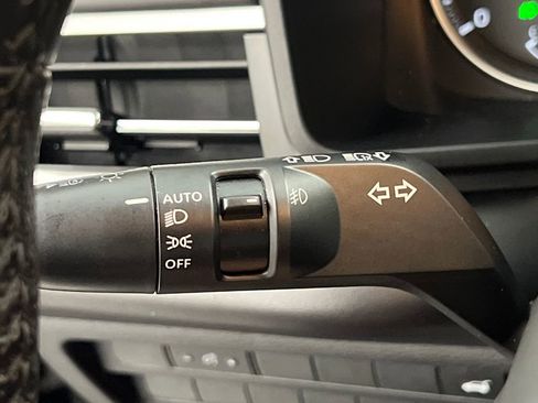 Used 2024 Mitsubishi Outlander SE AWD/4WD image 51