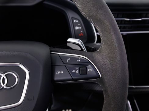 Used 2024 Audi RS Q8 4.0T quattro w/ Black Optic Package image 22
