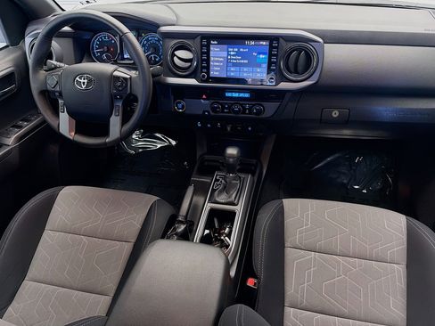 Used 2023 Toyota Tacoma TRD Off-Road w/ Technology Package RWD image 12