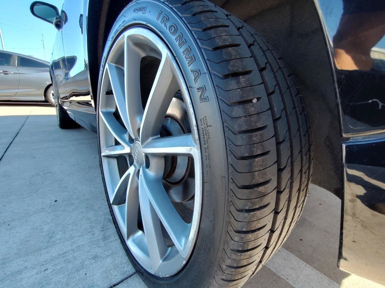 Used 2018 Audi Q3 2.0T Premium Plus FWD image 11