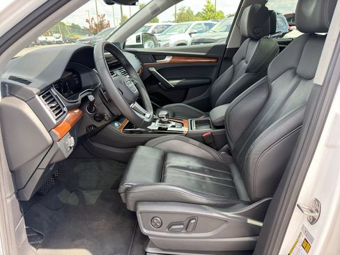 Used 2022 Audi Q5 2.0T Premium Plus w/ Premium Plus Package AWD/4WD image 22