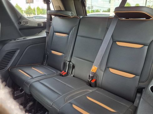 Used 2023 GMC Yukon AT4 w/ AT4 Premium Package AWD/4WD image 26
