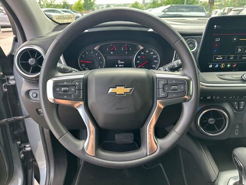 Used 2025 Chevrolet Blazer LT AWD/4WD image 20