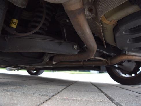 Used 2011 Mercedes-Benz E 350 4MATIC Sedan image 97