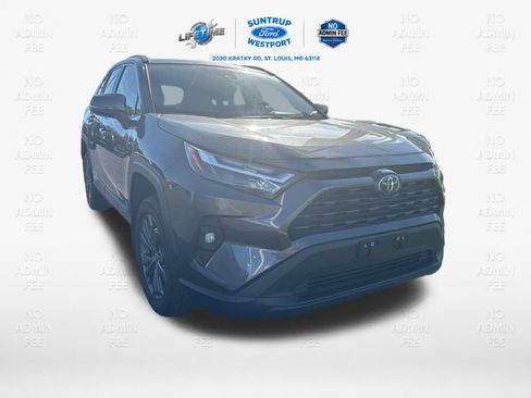 Used 2024 Toyota RAV4 XLE Premium AWD/4WD image 20