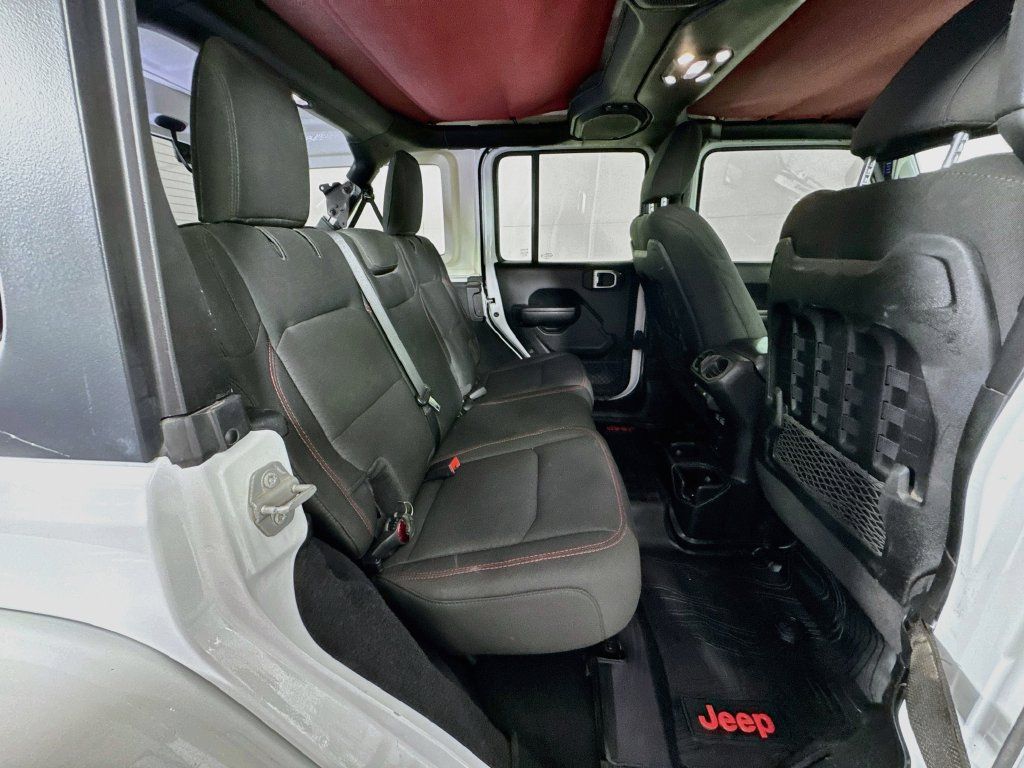 Used 2021 Jeep Wrangler Unlimited Rubicon AWD/4WD image 34