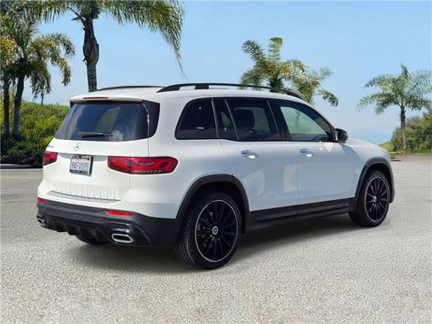 Used 2022 Mercedes-Benz GLB 250 image 4