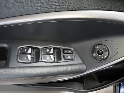 Used 2017 Hyundai Santa Fe Sport w/ 2.0T Ultimate Tech Package 05 image 9