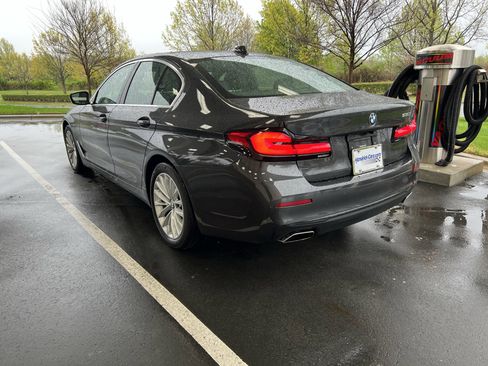 Used 2021 BMW 530i 530i w/ Premium Package image 9