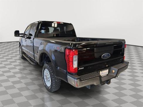 Certified 2019 Ford F250 XLT image 9