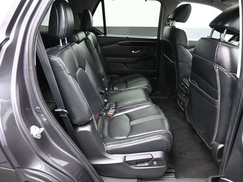 Certified 2023 Honda Pilot Touring image 26