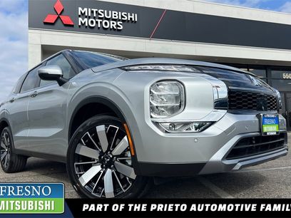 New 2025 Mitsubishi Outlander SE