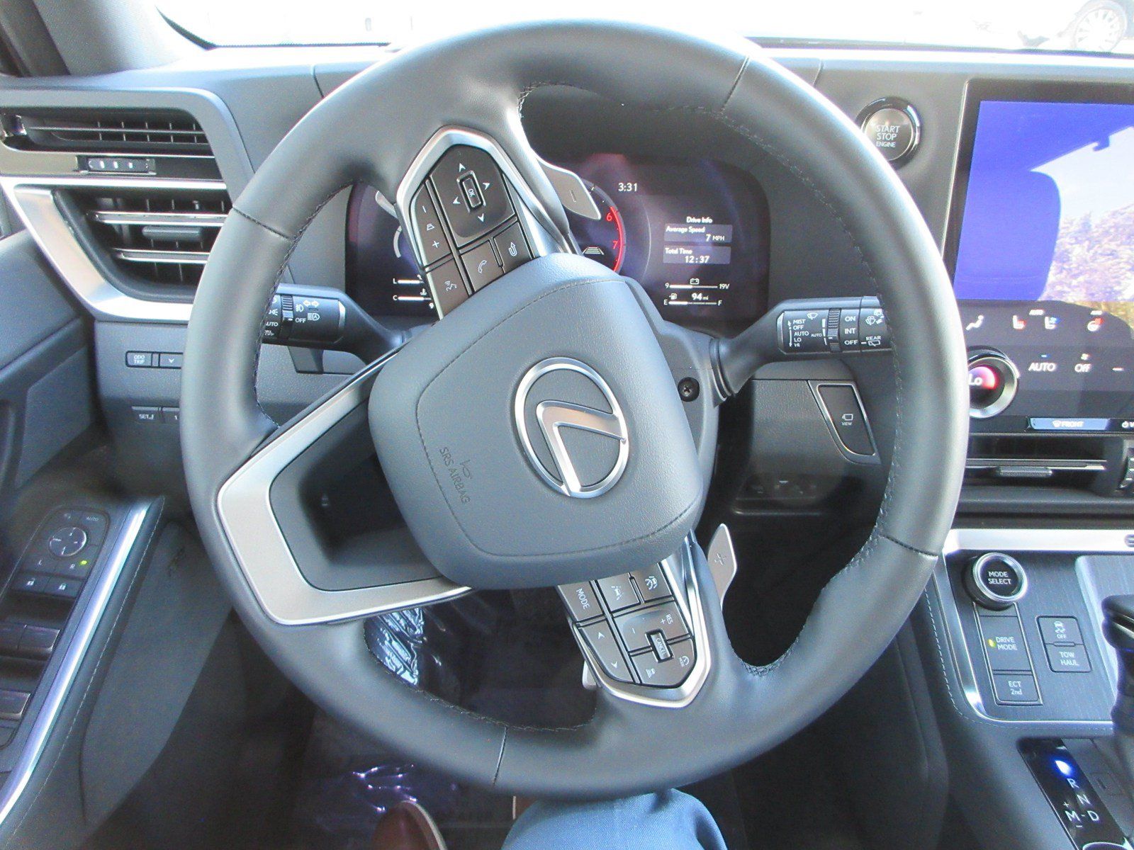Used 2026 Lexus GX 550 w/ Cold Area Package AWD/4WD image 41