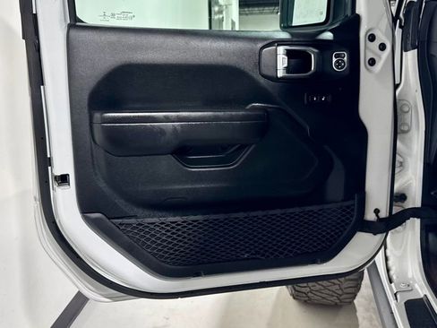 Used 2020 Jeep Wrangler Unlimited Rubicon w/ LED Lighting Group image 12