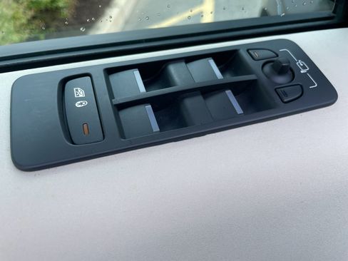 Certified 2025 Land Rover Discovery Sport S AWD/4WD image 11