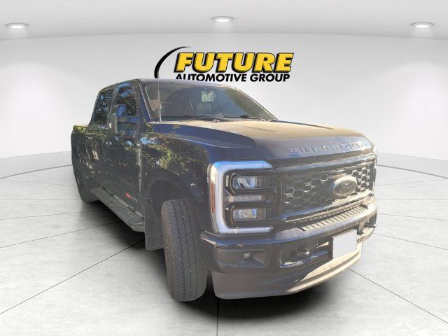 Certified 2025 Ford F350 Lariat w/ Black Appearance Package AWD/4WD image 1
