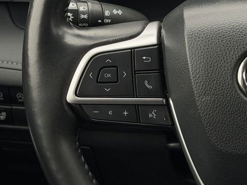 Used 2023 Toyota Highlander Limited AWD/4WD image 13