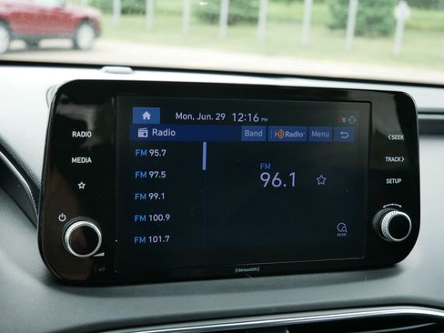 Used 2022 Hyundai Santa Fe SEL w/ Winter Weather Package AWD/4WD image 22