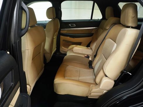 Used 2017 Ford Explorer 4WD image 13