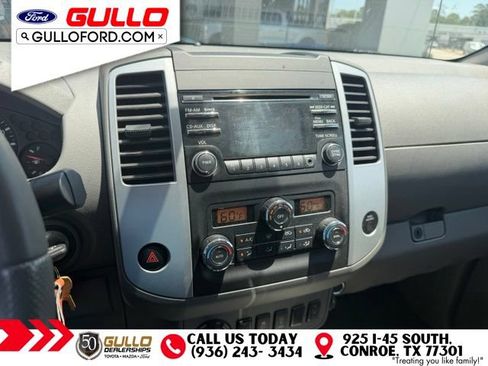 Used 2014 Nissan Frontier SV w/ SV Value Truck Package AWD/4WD image 6
