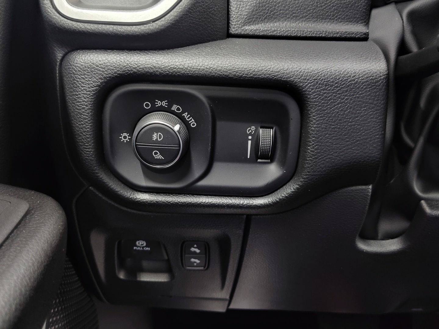 Used 2023 RAM 1500 Big Horn AWD/4WD image 8