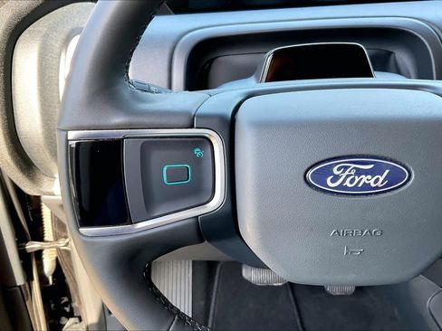 Used 2025 Ford Expedition Max Active AWD/4WD image 23