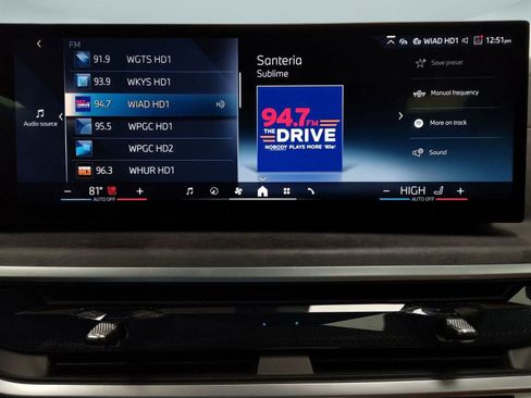 Used 2025 BMW X5 xDrive50e w/ Parking Assistance Package image 21