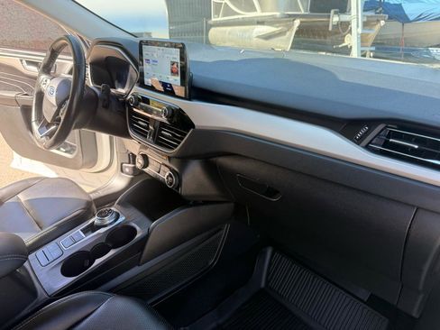 Used 2021 Ford Escape SEL w/ Technology Package AWD/4WD image 15