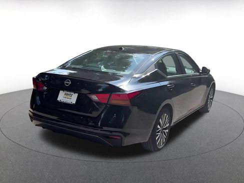 Used 2026 Nissan Altima 2.5 SV FWD image 14