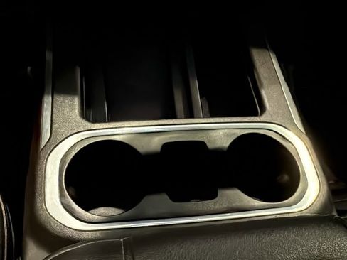 Used 2022 GMC Sierra 1500 SLT w/ SLT Premium Plus Package image 28