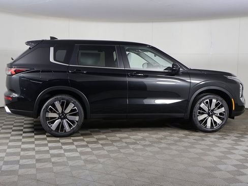 New 2026 Mitsubishi Outlander SE image 19