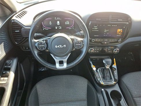Certified 2023 Kia Soul EX image 12