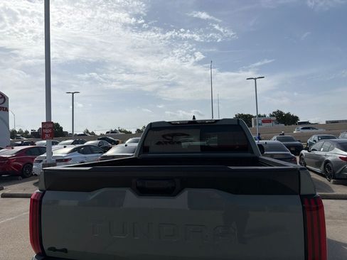 Used 2025 Toyota Tundra SR5 w/ SR5 Premium Package AWD/4WD image 8