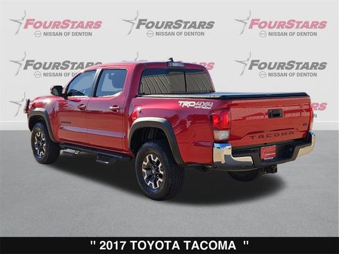 Used 2017 Toyota Tacoma TRD Off-Road image 7