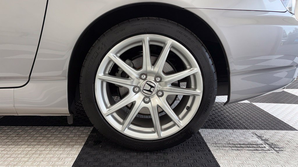 Used 2005 Honda S2000 image 11