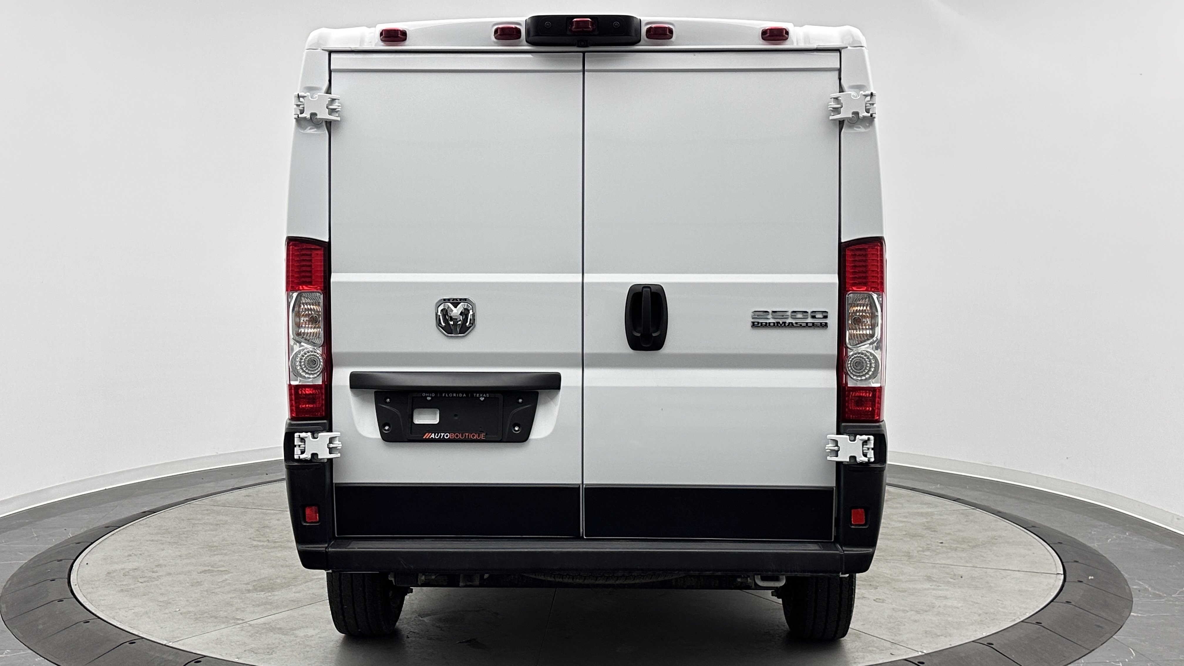 Used 2026 RAM ProMaster 2500 w/ Convenience Group FWD image 6