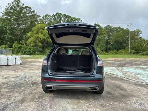 Certified 2023 Lincoln Nautilus Reserve FWD image 18