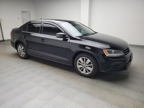 Used 2015 Volkswagen Jetta SE FWD image 11