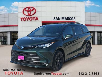 New 2025 Toyota Sienna XLE Woodland Edition
