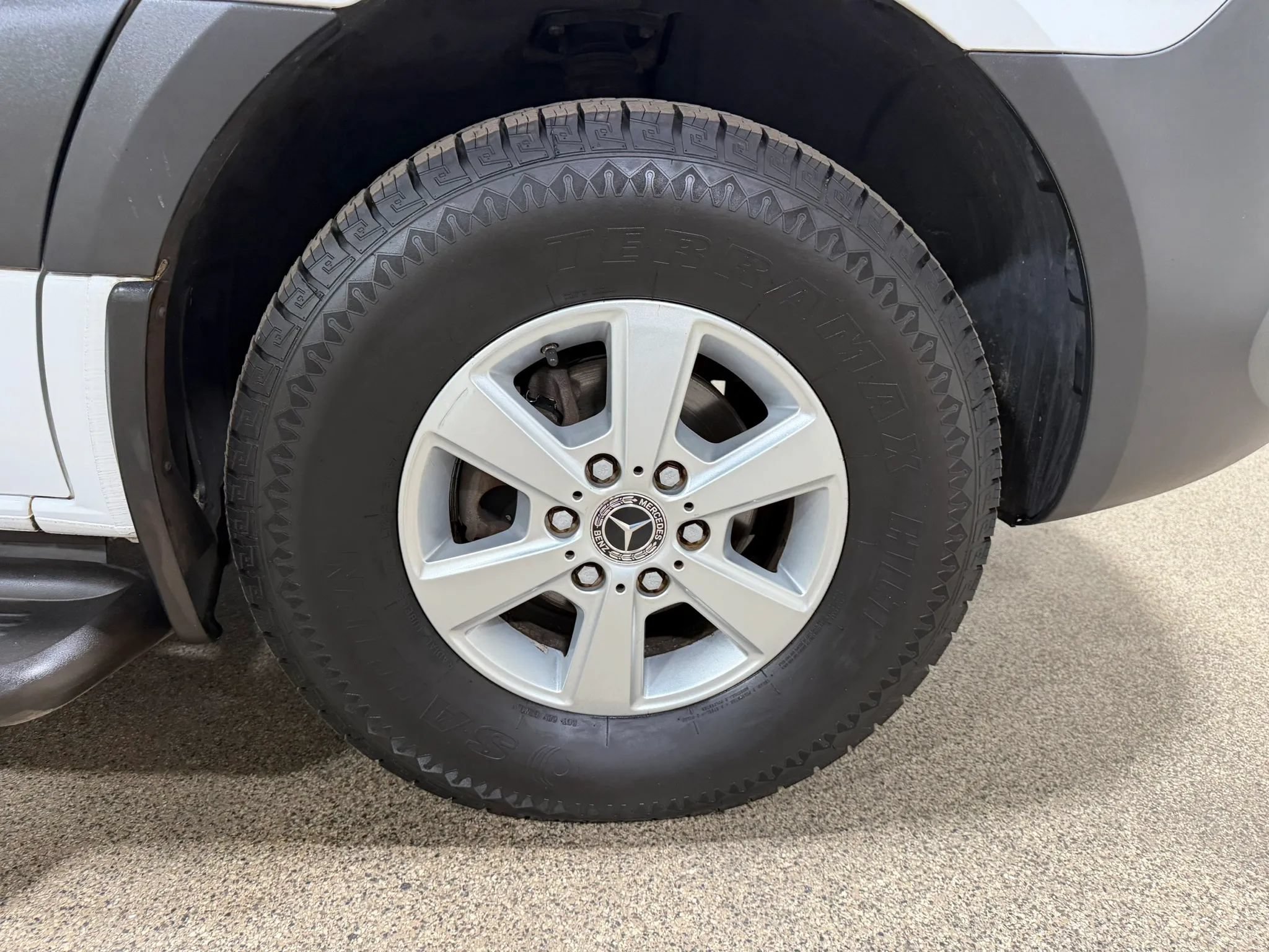 Used 2019 Mercedes-Benz Sprinter 2500 image 54